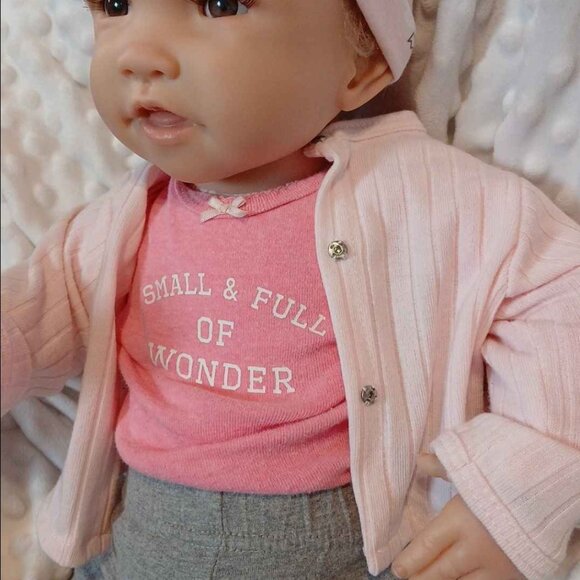 Ashton Drake Galleries So Truly Real 'Picture Perfect' Doll by Waltraud Hanl - Picture 3 of 10